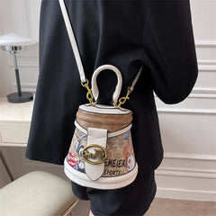 Horseshoe Bucket crossbody bags