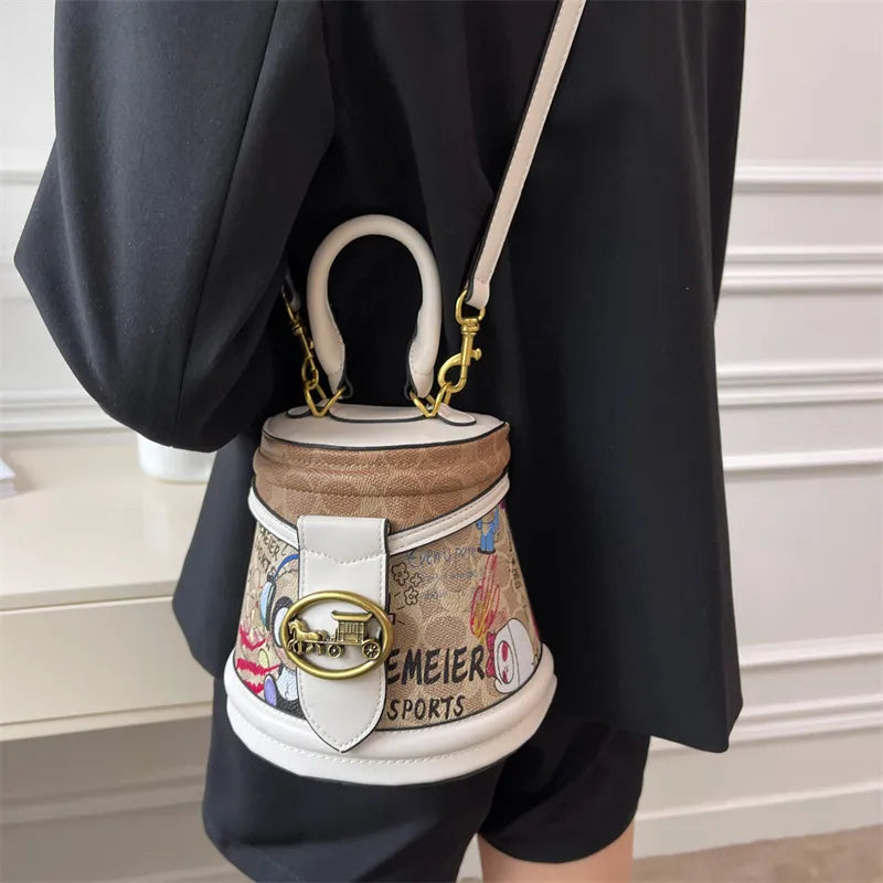 Horseshoe Bucket crossbody bags