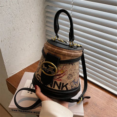 Horseshoe Bucket crossbody bags