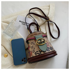 Horseshoe Bucket crossbody bags