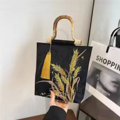 Trendy handbag