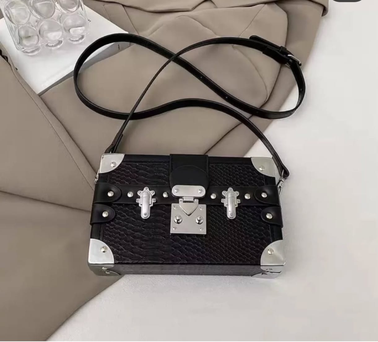 Crossbody siling bag