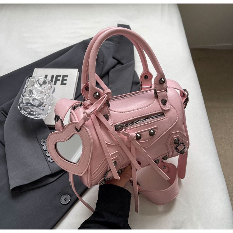 Heart Casual style Handbag